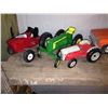 Image 1 : 3 Die-Cast Tractors