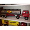 Image 1 : Ertl Semi Gas Tanker