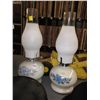 Image 1 : 2 Oil Lamps