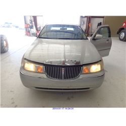 1999 - LINCOLN TOWN CAR