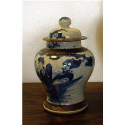 Japanese jar with lid of fayance or porcelain. H 21 cm....