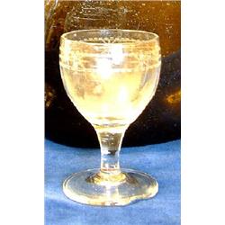 Pedestal vine glass, empire style. Heigth 10 cm. Damaged. NOK 400-500,-...