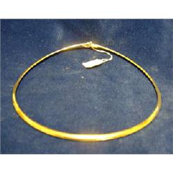 Collet in 585 gold. Weight 24,8 grams. Length 41,5 cm. NOK 3000,-. Starts at 1500,-...