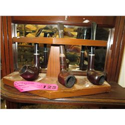 Vintage pipe rack with 3 pipes
