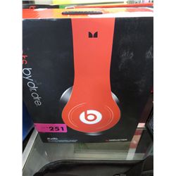 Isolation headphones - Red
