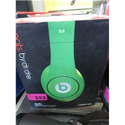 Isolation headphones - Green