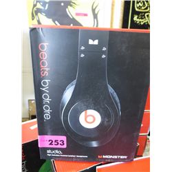 Isolation headphones - Black