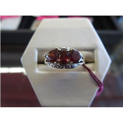 10kt Yellow Gold ring with 3 Garnets