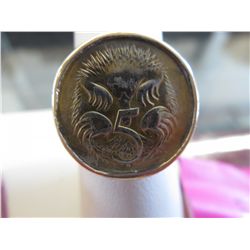 Men's10 kt Yellow Gold signet ring w/inset coin