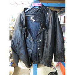 Leather bomber jacket size L