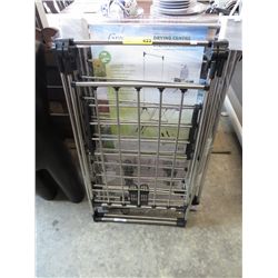 2 expandable clothes drying racks
