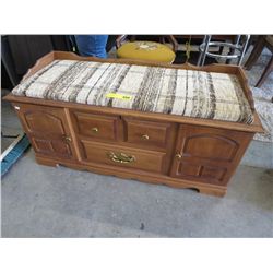 "Huppe" cedar lined storage bench