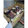 Image 1 : Box of bathroom accessories.