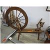 Image 1 : Vintage spinning wheel