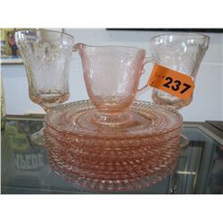 9 Pieces of pink depression glass