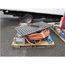 Skid of air hoses & hydraulic parts.