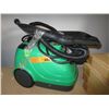 Image 1 : Small steam cleaner