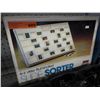 Image 1 : Illuminated slide sorter