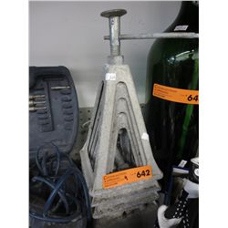 Jack stands