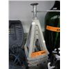 Image 1 : Jack stands