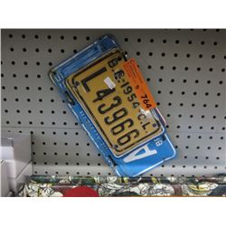 5 vintage license plates