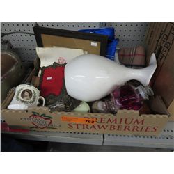 Box of vintage and/or decorative items