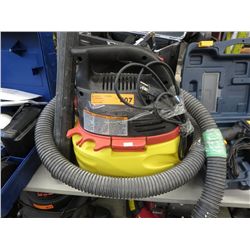 Stinger 2.5 gal wet/dry vac