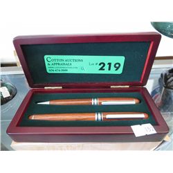 4 Wood barrel double pen sets in gift boxes