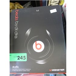 Isolation head phones-black