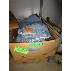 24 Pairs of Levies jeans - used, clean