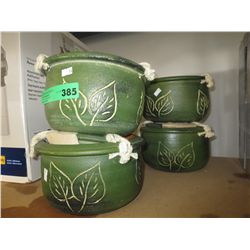 Four sets of plant pots