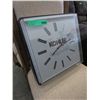 Image 1 : Square Kohler clock, vintage