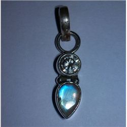 2.150g Pendant of Labradorite and CZ Sterling 925 Silver