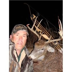 Compound or Crossbow Whitetail Hunt in Kansas