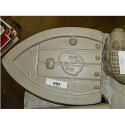 CONCRETE  - FAIRY DOOR - PEAK