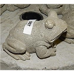 CONCRETE  - FROG