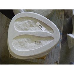 CONCRETE - HOOF - LARGE