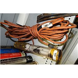 FLORESENT TROUBLE LITE WITH REALLY LONG CORD