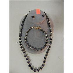 NECKLACE AND EARINGS AND BRACLET