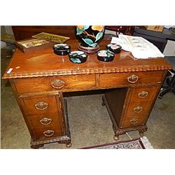 VINTAGE MAHOGANY 8 DRAWER DESK