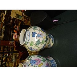 ORIENTAL VASE - 2