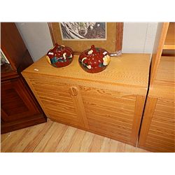 OAK STYLE CABINET - 2 DOOR