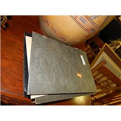 LOT OF VINTAGE PHOTOS