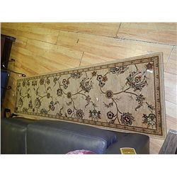 AREA CARPET - RUNNER - 8' LONG