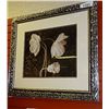 Image 1 : FRAMED PRINT "WHITE FLOWERS