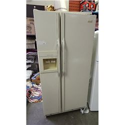 FRIDGE - NORGE -  2 DOOR SIDE-BY-SIDE - WORKING DIDN'T TEST THE WATER/ICE IN DOOR THOUGH