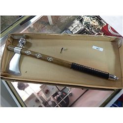NATIVE AXE / PEACE PIPE WITH NO FEATHER TASSELS