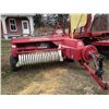 Image 2 : International 435 Square Baler