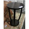 Image 1 : SMALL ROUND SIDE TABLE