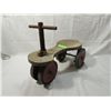 Image 1 : ANTIQUE VINTAGE TOY SCOOTER RIDE ON CHILD TOY